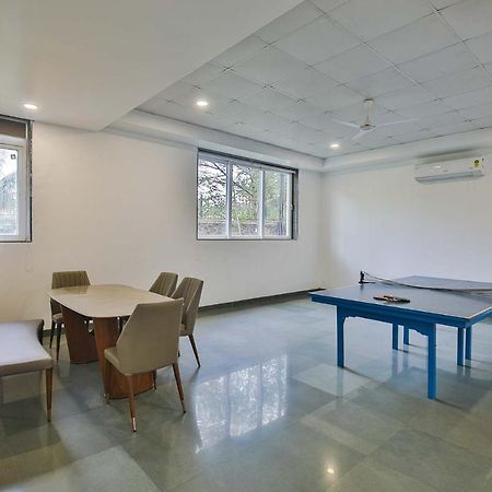 Twilight Grove By Stayvista - Pool- View Villa With Manicured Lawn, Contemporary Interiors & Home Theatre Karjat Extérieur photo